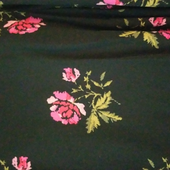 Light Dress - Picture 4 of 4